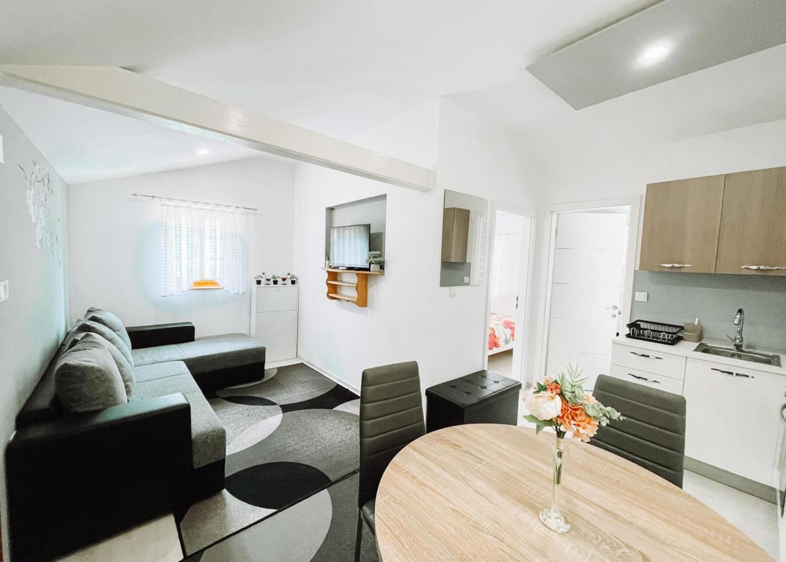 Apartman Sunny Hills クラピナ エクステリア 写真